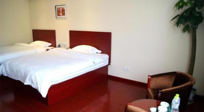 Greentree Inn Suzhou Railway Station North Square Haobainian Wedding Dress City Express Hotel מראה חיצוני תמונה