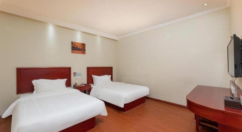 Greentree Inn Suzhou Railway Station North Square Haobainian Wedding Dress City Express Hotel מראה חיצוני תמונה