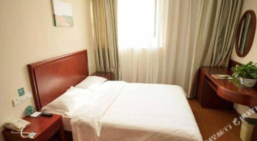 Greentree Inn Suzhou Railway Station North Square Haobainian Wedding Dress City Express Hotel מראה חיצוני תמונה